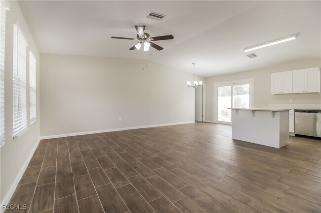 819 Williams Ave in Lehigh Acres, FL - Building Photo - Building Photo