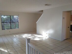 9315 Rue De Bois in San Antonio, TX - Building Photo - Building Photo