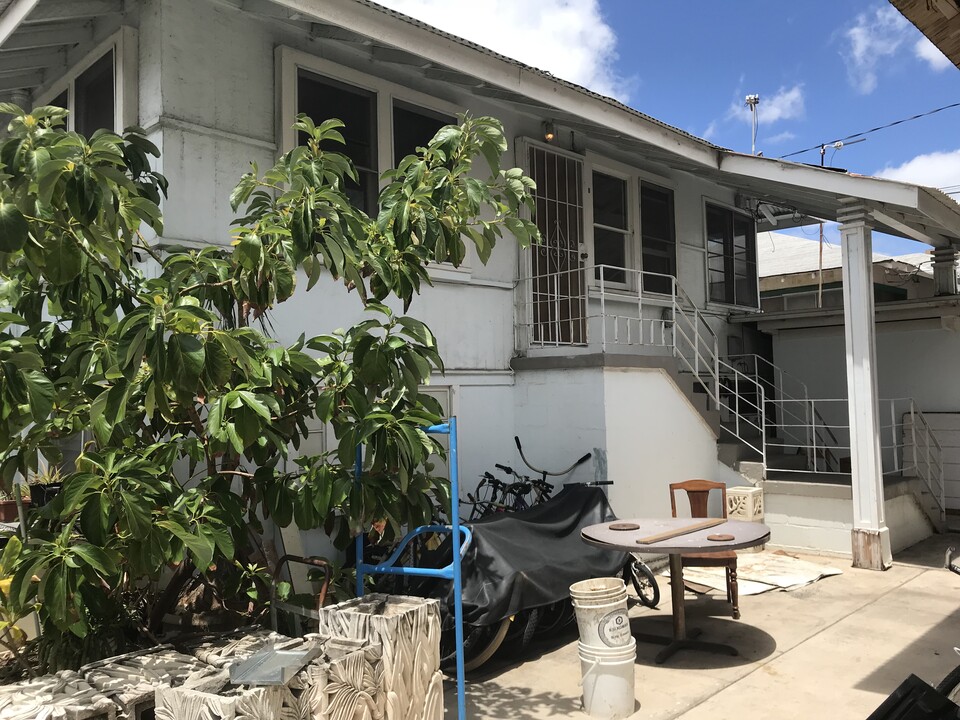 1733 Hoe St, Unit A in Honolulu, HI - Building Photo