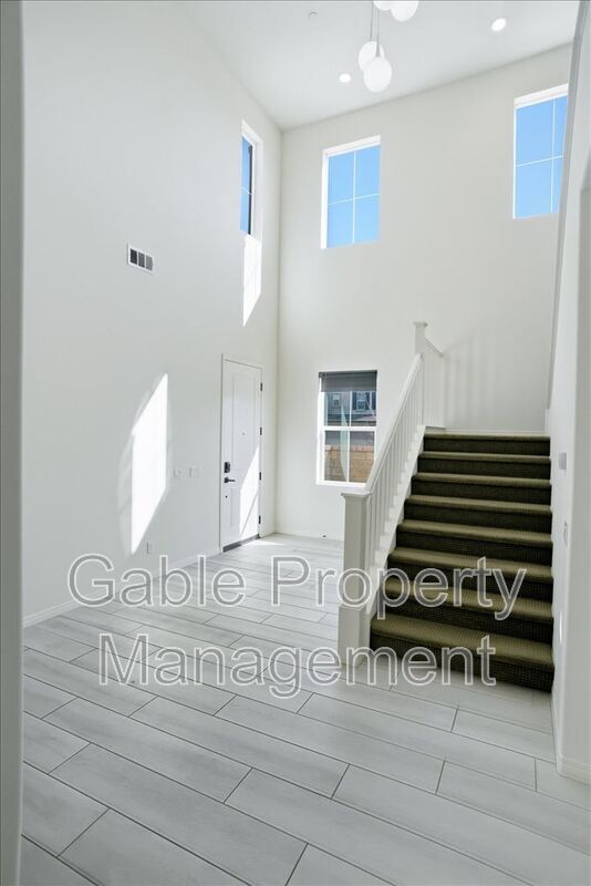 27623 Solana Wy in Santa Clarita, CA - Building Photo - Building Photo