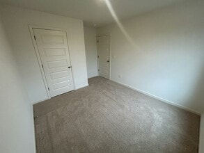 309 Oakmont Cir in Calera, AL - Building Photo - Building Photo