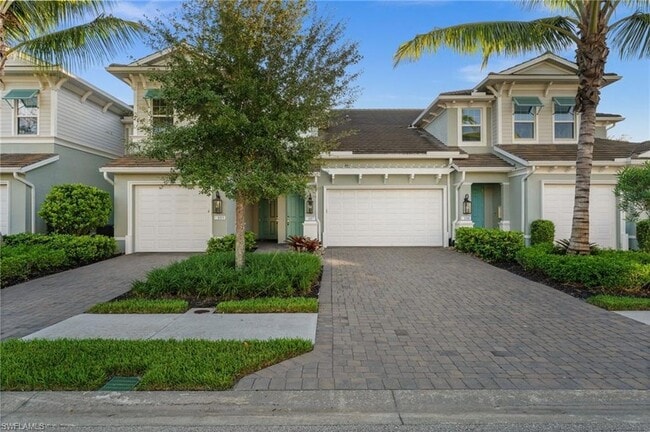 2318 Sawyers Hill Rd in Naples, FL - Foto de edificio - Building Photo