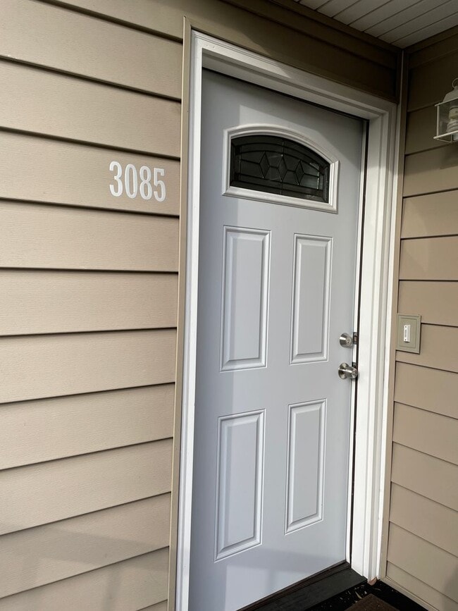 3075-3095-3095 NE 7th Ct in Gresham, OR - Building Photo - Building Photo