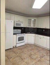 6795 SW 132nd Ave in Miami, FL - Building Photo - Building Photo