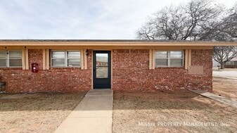 5310 38th St, Unit A in Lubbock, TX - Building Photo