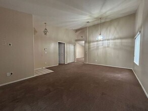 3132 S Chatsworth Cir in Mesa, AZ - Building Photo - Building Photo