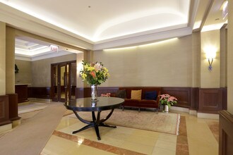 The Fordham in Chicago, IL - Building Photo - Lobby