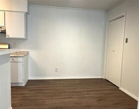 12905 Woodforest Blvd in Houston, TX - Building Photo - Building Photo