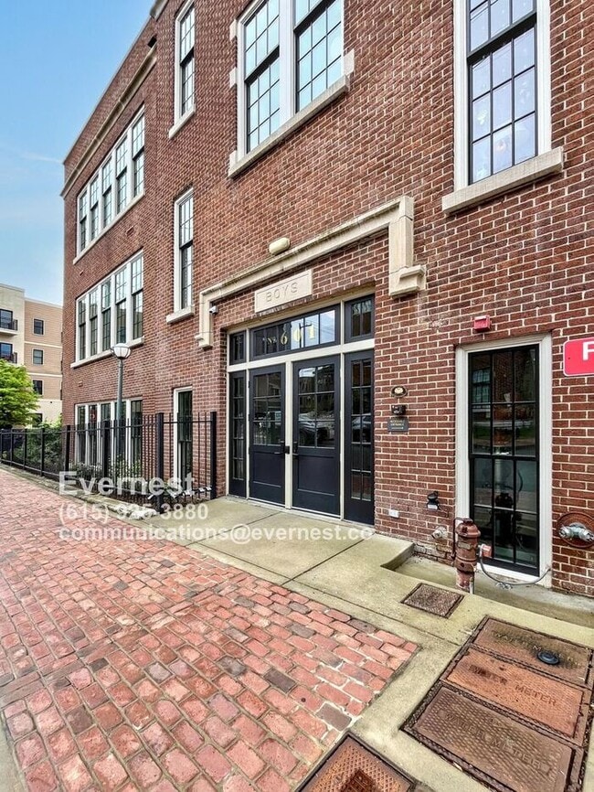 property at 601 Madison St