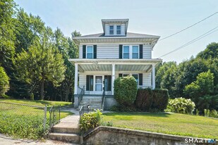 106 Myrtle Ave in Ansonia, CT - Building Photo