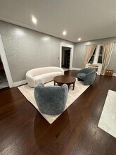370 Roselle Ave in Cedarhurst, NY - Building Photo - Building Photo