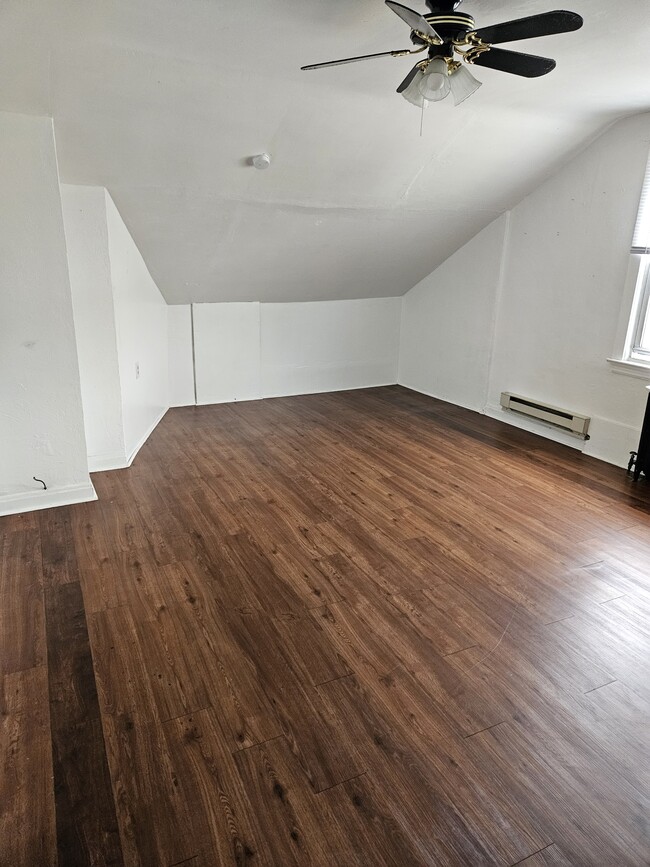 113 Sellitti Ln, Unit Apt 5 in Weirton, WV - Building Photo - Building Photo
