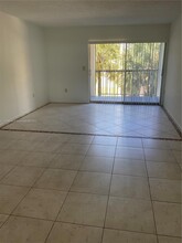 201 178th Dr in Sunny Isles Beach, FL - Building Photo - Building Photo