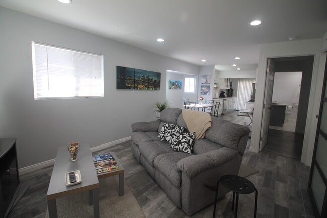 property at 4233 Lockwood Ave