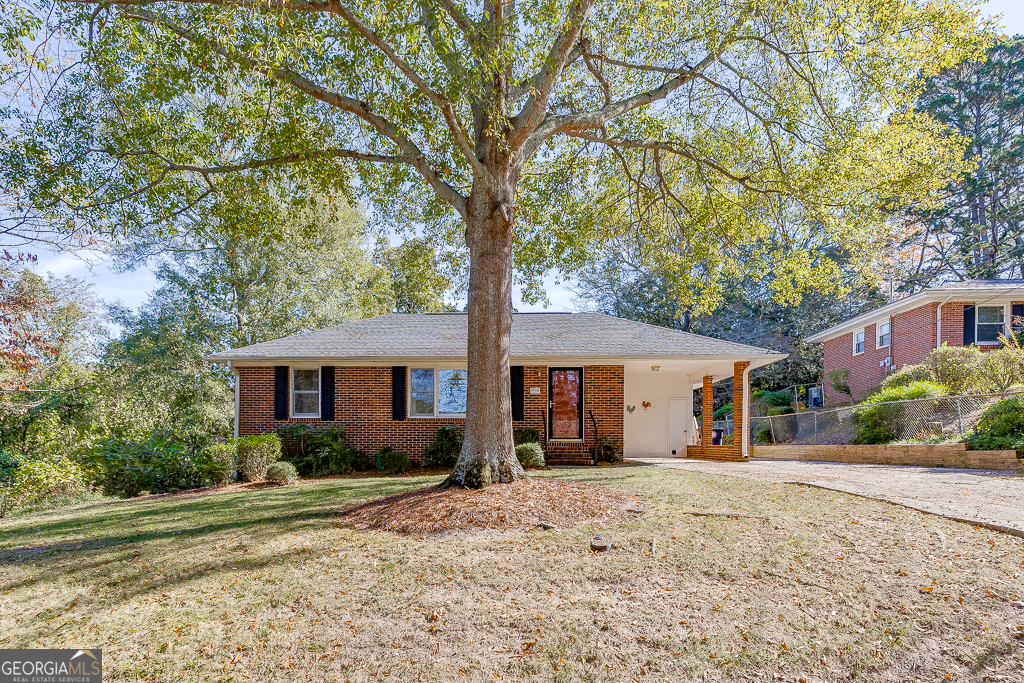 1152 Piedmont Pl in Gainesville, GA - Foto de edificio