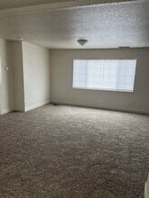 7265 Eucalyptus Ave in Winton, CA - Building Photo - Building Photo