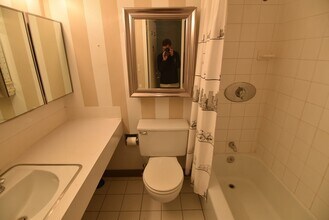 60 Babcock St, Unit 63 in Brookline, MA - Building Photo - Building Photo