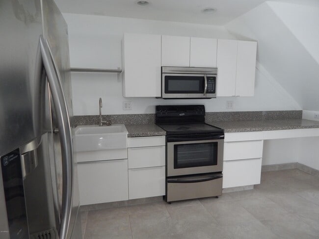 2019 S Granada Dr in Tempe, AZ - Building Photo - Building Photo