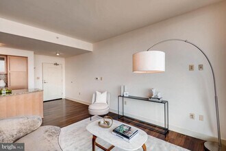 675 President St in Baltimore, MD - Building Photo - Building Photo