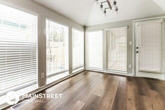 1475 NW Yankee Dr in Blue Springs, MO - Building Photo - Building Photo