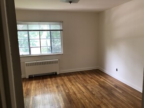530 Castleton Ave, Unit 524 in Staten Island, NY - Building Photo - Building Photo