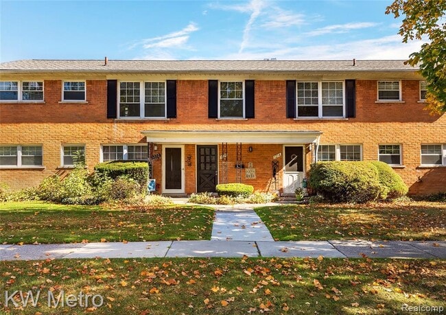 3220 Shenandoah Dr in Royal Oak, MI - Building Photo - Building Photo