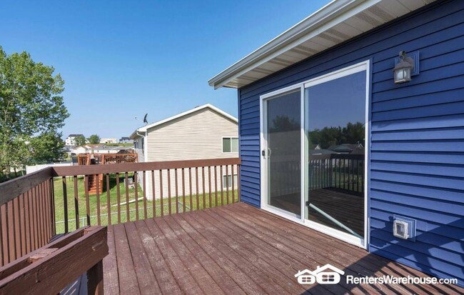 3832 McIntosh Dr NW in Rochester, MN - Building Photo - Building Photo