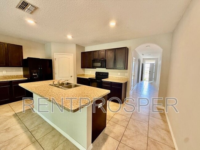 930 Summer Glen Dr in Winter Haven, FL - Building Photo - Building Photo