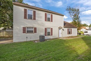 824 Dryden St in Virginia Beach, VA - Building Photo