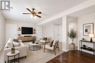129 Ruffet Dr in Barrie, ON - Building Photo