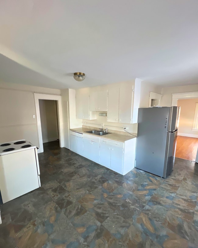 277 Brunswick St in Old Town, ME - Foto de edificio - Building Photo