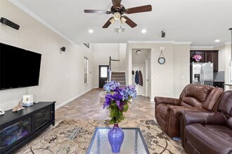 9404 Ocean Going Ct in Austin, TX - Building Photo - Building Photo