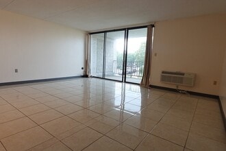 37 Skyline Dr in Braintree, MA - Building Photo - Building Photo