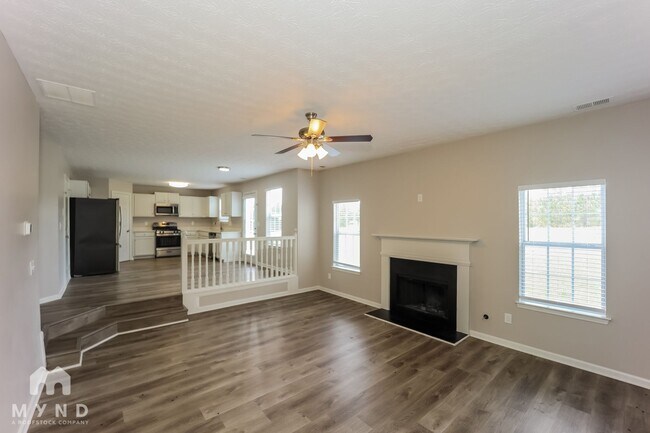 275 Kimberwick Dr in Hampton, GA - Building Photo - Building Photo