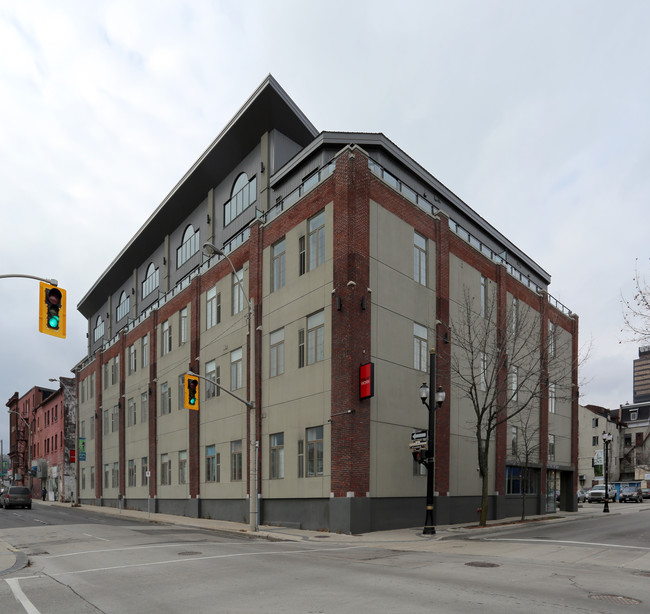 80 King William St in Hamilton, ON - Building Photo - Building Photo