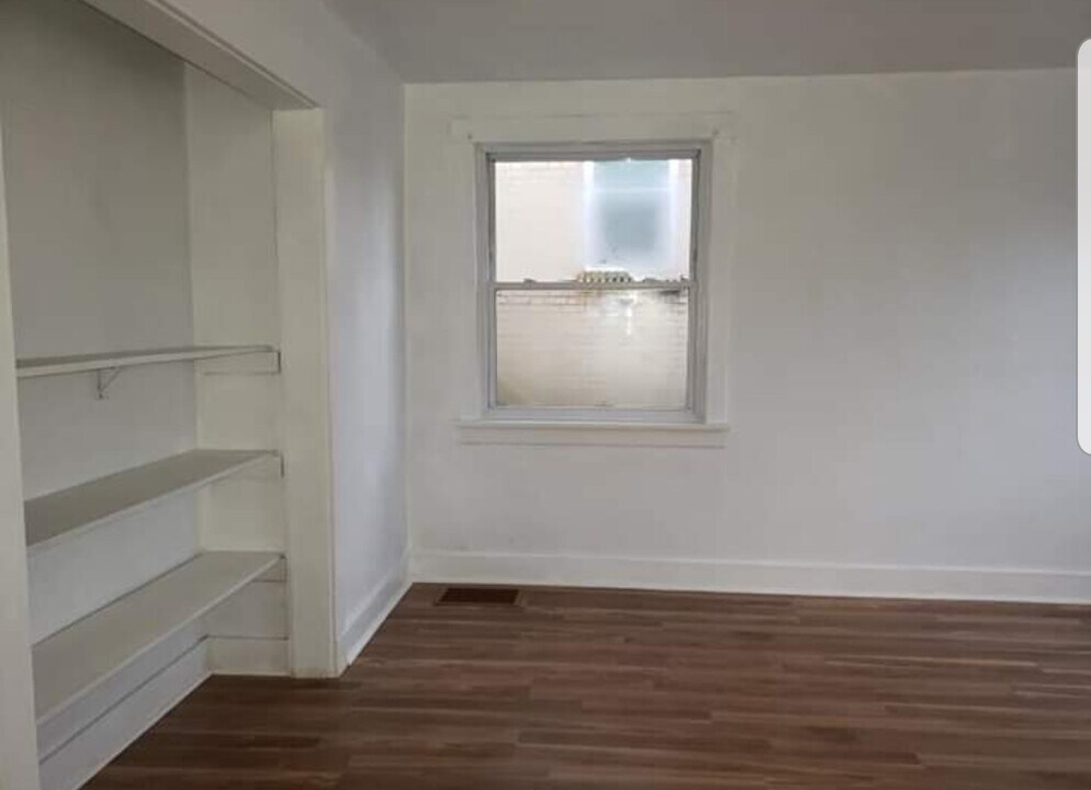 686 Princeton Blvd in Pittsburgh, PA - Building Photo