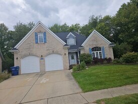 688 Fox Hollow Ct in Dekalb, IL - Building Photo