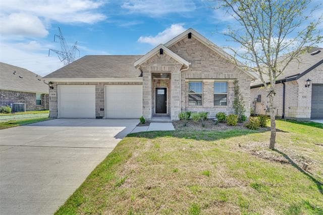 830 Wisteria Ln in Lavon, TX - Building Photo