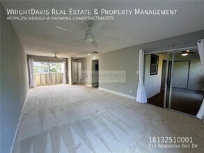 514 Windrush Bay Dr in Tarpon Springs, FL - Building Photo - Building Photo