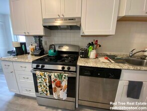 28 Colborne Rd in Boston, MA - Building Photo - Building Photo