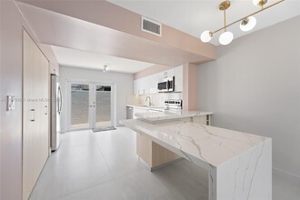 619 Michigan Ave in Miami Beach, FL - Building Photo - Building Photo