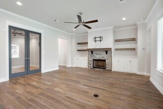 2902 CAPTAIN CT in Bryan, TX - Building Photo - Building Photo