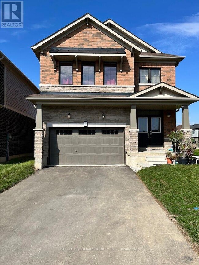 33 Wintergreen Cres