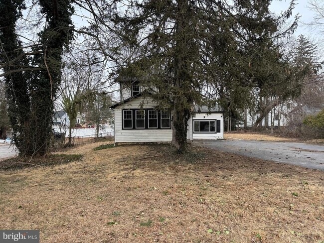 property at 365 E Springfield Rd