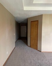 4115 S Parkhill Ct, Unit 4115 in Springfield, MO - Foto de edificio - Building Photo