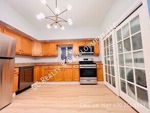 3119 S Princeton Ave-Unit -Unit 1F in Chicago, IL - Building Photo - Building Photo