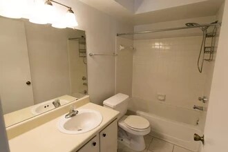 2986 S University Dr, Unit 8201 in Davie, FL - Building Photo - Building Photo