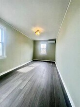 80-12 165th St in Queens, NY - Building Photo - Building Photo