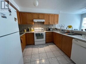 10 Ferris St in Richmond Hill, ON - Building Photo - Building Photo