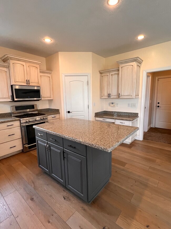 86 Sorrel Ln in Grantsville, UT - Building Photo - Building Photo